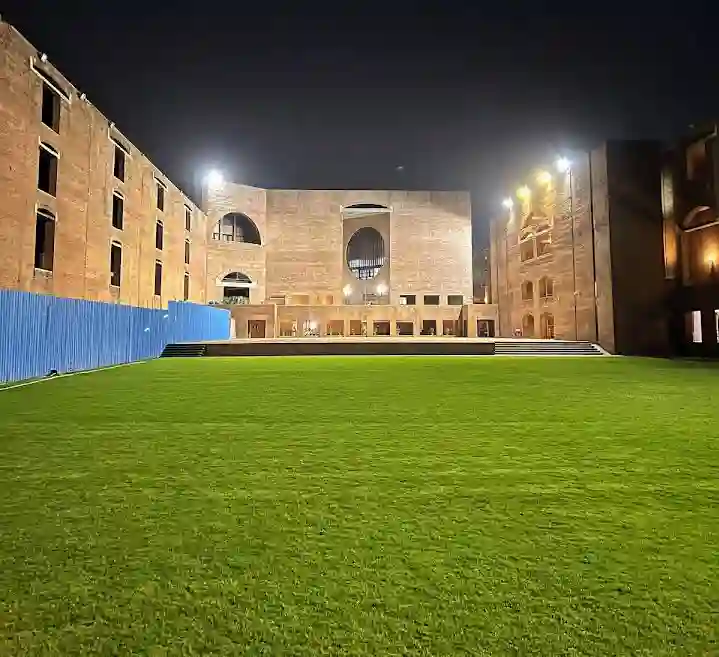 IIM Ahmedabad Admissions 2025: MBA on BoostMyTalent