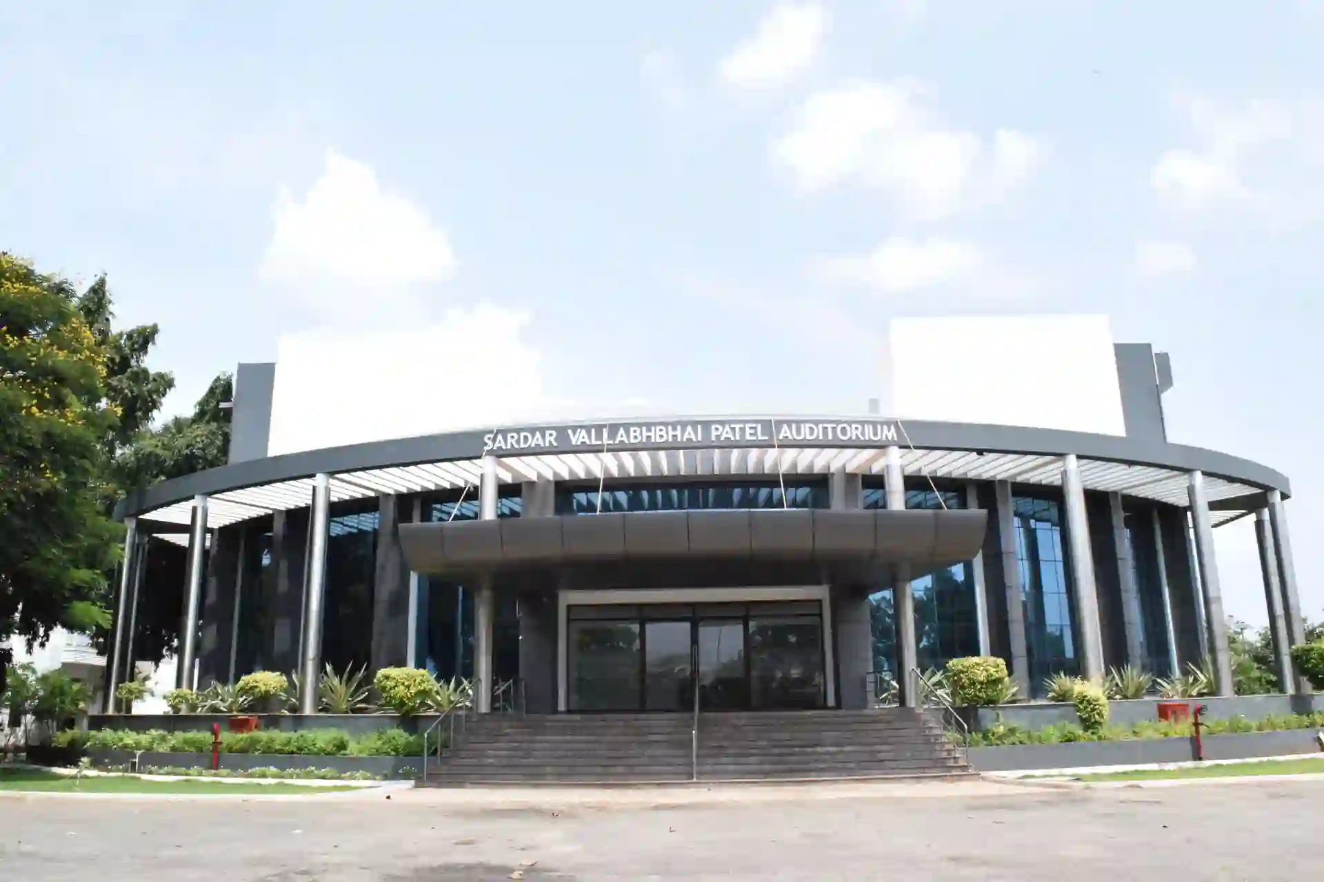 Sardar Vallabhbhai Patel College SVPISTM Coimbatore Admissions 2025: MBA and BBA on BoostMyTalent