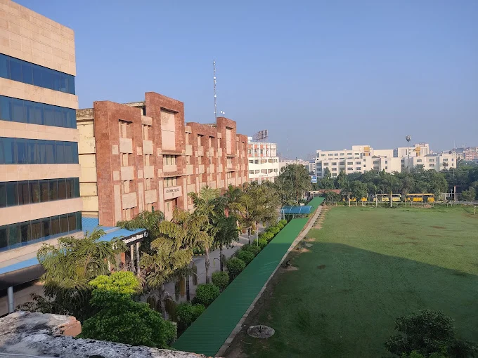 NIET College Greater Noida Admissions 2025: MBA and Btech on BoostMyTalent